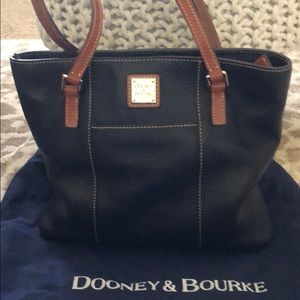 Dooney & Bourke bag purse black and tan leather